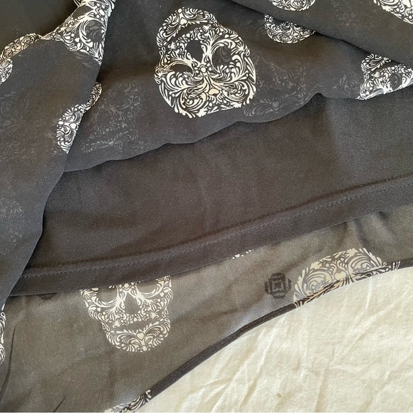 💀 H&M | Día de Los Muertos (Day of the Day) Sugar Skull High-Low Skirt 💀 - Picture 5 of 8